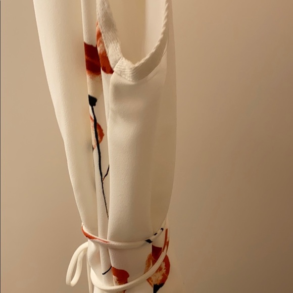 BRAND NEW floral dress still has the tag on! - Picture 8 of 9